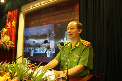 Đồng chí Trung tướng Lê Quý Vương, Ủy viên Trung ương Đảng, Thứ trưởng Bộ Công an phát biểu chỉ đạo Hội nghị