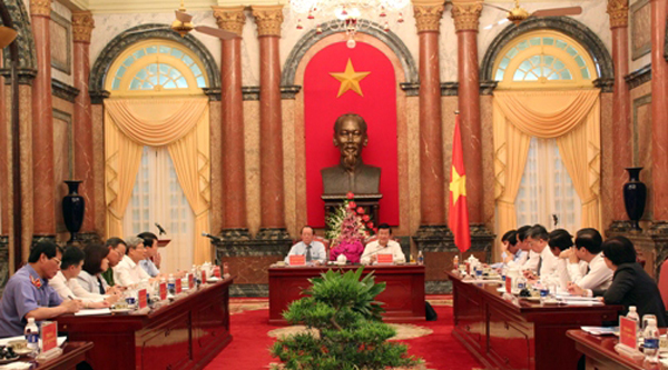 Quang cảnh buổi làm việc