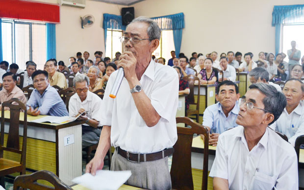 Cử tri quận Thanh Khê, thành phố Đà Nẵng nêu kiến nghị với các đại biểu Quốc hội