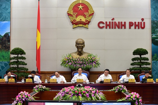 Thủ tướng chủ trì phiên họp thường kỳ của Chính phủ