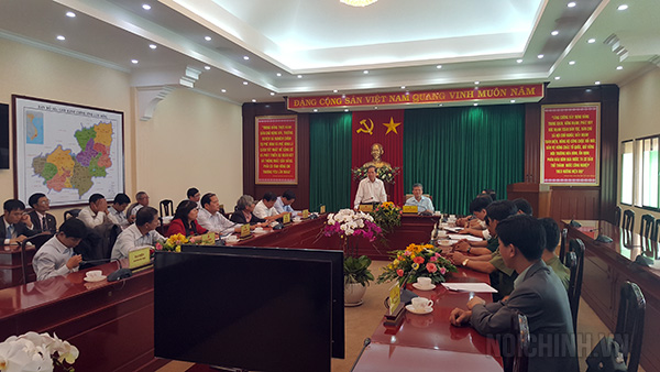 Quang cảnh buổi làm việc
