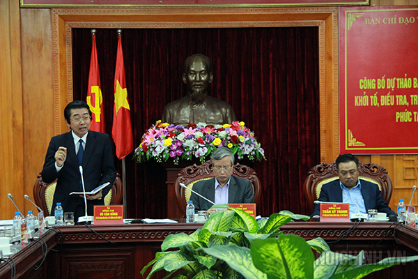 Đồng chí Võ Văn Dũng, Ủy viên Trung ương Đảng, Phó Trưởng ban Thường trực Ban Nội chính Trung ương, Phó trưởng Đoàn công tác phát biểu tại Hội nghị 