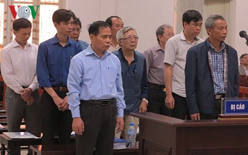 Các bị cáo tại Phiên tòa