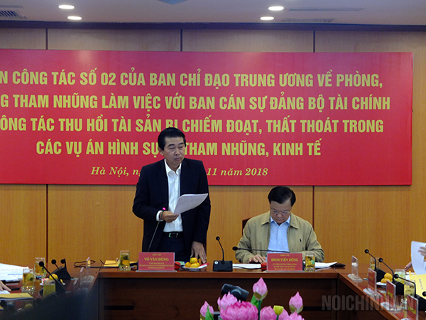 Đồng chí Võ Văn Dũng, Ủy viên Trung ương Đảng, Phó Trưởng ban Thường trực Ban Nội chính Trung ương, Phó trưởng Đoàn kiểm tra phát biểu kết luận buổi làm việc