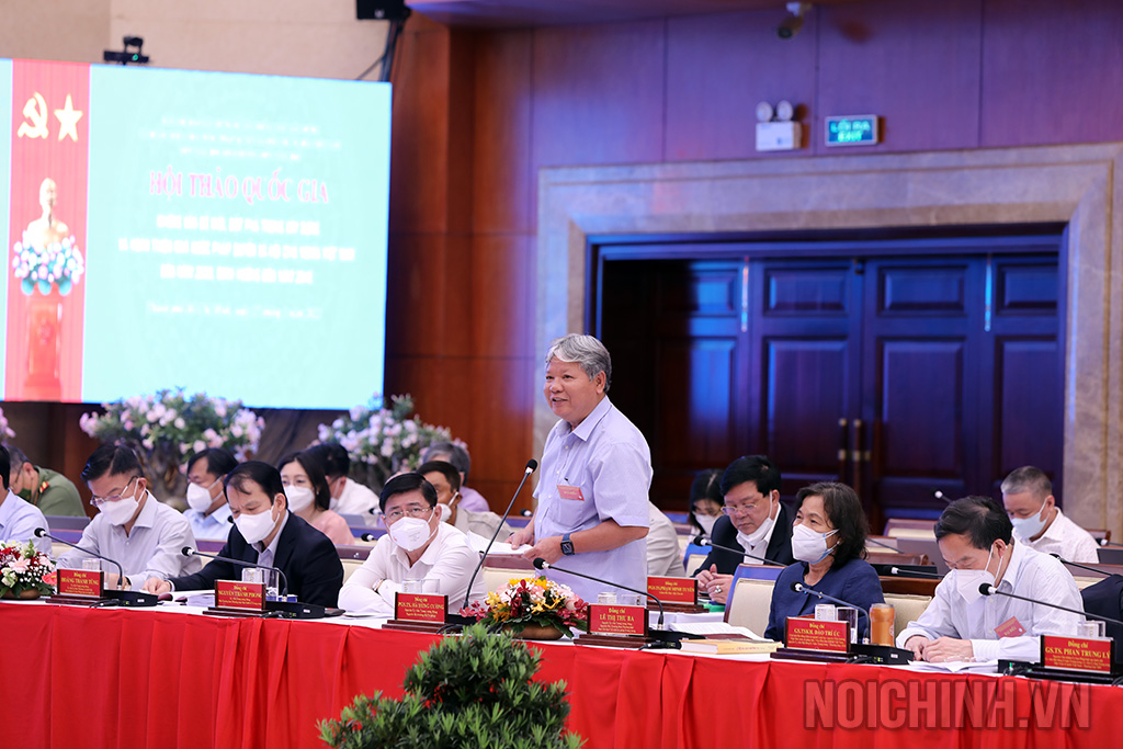 Đồng chí Hà Hùng Cường,