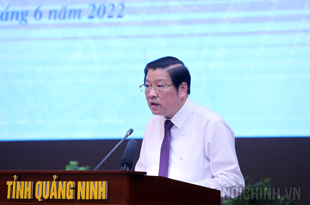 Đồng chí Phan Đình Trạc, Ủy viên Bộ Chính trị, Bí thư Trung ương Đảng, Phó Trưởng ban Thường trực Ban Chỉ đạo xây dựng Đề án Đề án