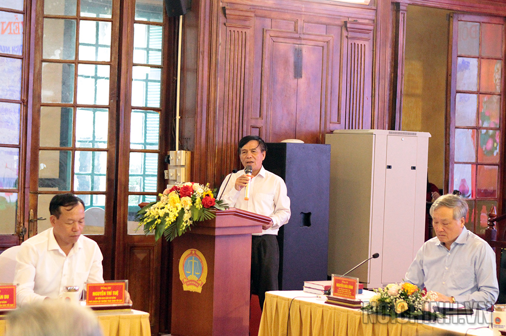Giáo sư, Tiến sỹ Hoàng Thế Liên, Nguyên Thứ trưởng Thường trực Bộ Tư pháp; Chủ tịch Hội đồng khoa học Viện Khoa học pháp lý, Bộ Tư pháp, Ủy viên Hội đồng khoa học của Ủy ban Thường vụ Quốc hội, Thường trực Tổ Biên tập phát biểu
