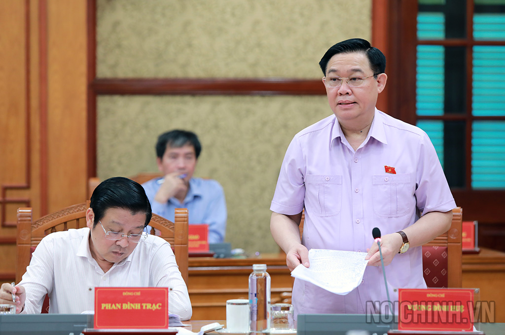 Đồng chí Vương Đình Huệ, Ủy viên Bộ Chính trị, Chủ tịch Quốc hôi, Phó trưởng Ban Chỉ đạo