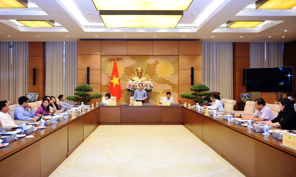 Toàn cảnh Phiên họp của Ủy ban Pháp luật của Quốc hội thẩm tra báo cáo của Chính phủ về tình hình thi hành Hiến pháp, luật, nghị quyết của Quốc hội, pháp lệnh, nghị quyết của Ủy ban Thường vụ Quốc hội năm 2022