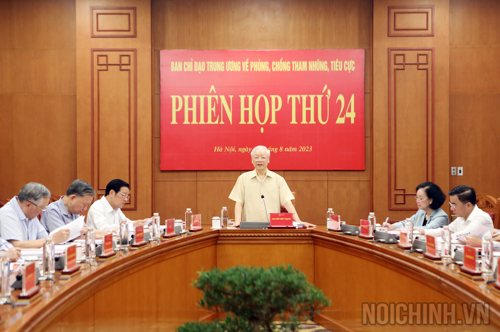 Đồng chí Tổng Bí thư Nguyễn Phú Trọng, Trưởng Ban Chỉ đạo Trung ương về phòng, chống tham nhũng, tiêu cực phát biểu tại Phiên họp