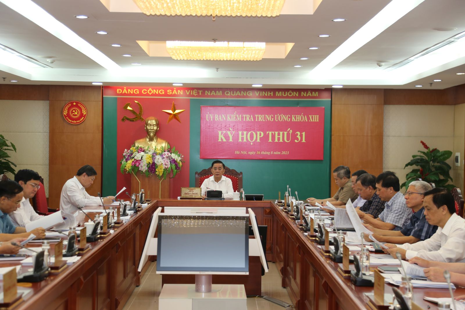 Quang cảnh Kỳ họp