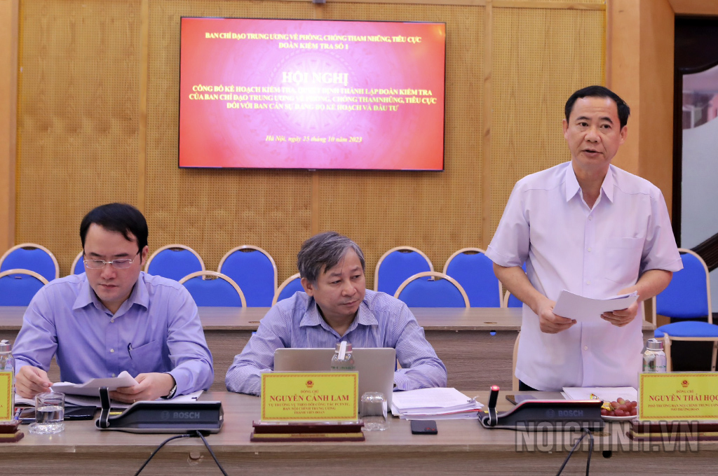 Đồng chí Nguyễn Thái Học, Phó Trưởng Ban Nội chính Trung ương, Phó Trưởng Đoàn kiểm tra công bố Kế hoạch, Quyết định thành lập Đoàn kiểm tra của Ban Chỉ đạo Trung ương về phòng, chống tham nhũng, tiêu cực