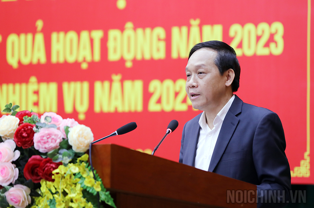 Đồng chí Nguyễn Thanh Hải, Phó trưởng Ban Nội chính Trung ương phát biểu tại Hội nghị