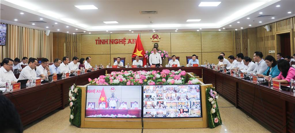 Ủy ban nhân dân tỉnh Nghệ An họp phiên thường kỳ tháng 9 năm 2024