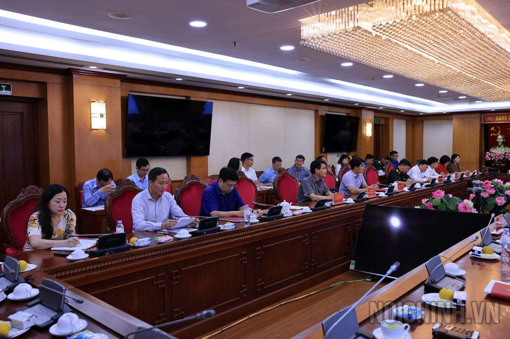 Các đại biểu dự Hội nghị