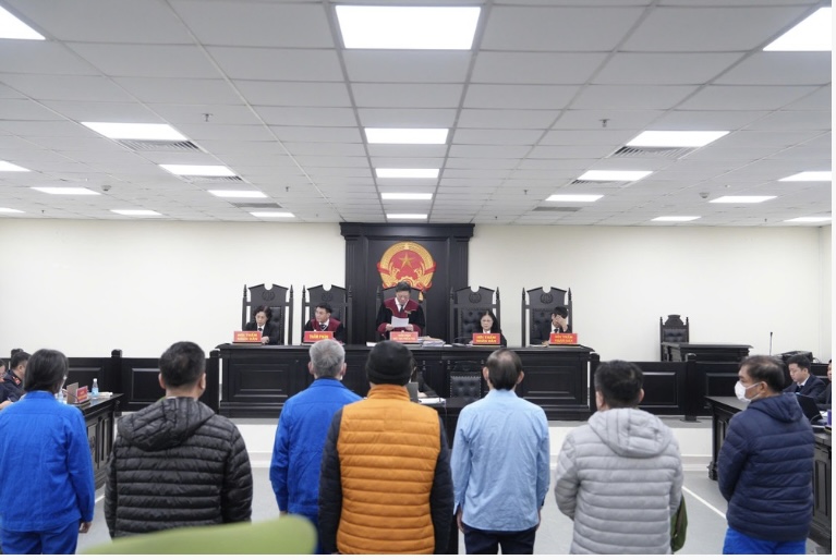 Phiên tòa xét xử các bị cáo trong vụ án xảy ra tại NXB Giáo dục 