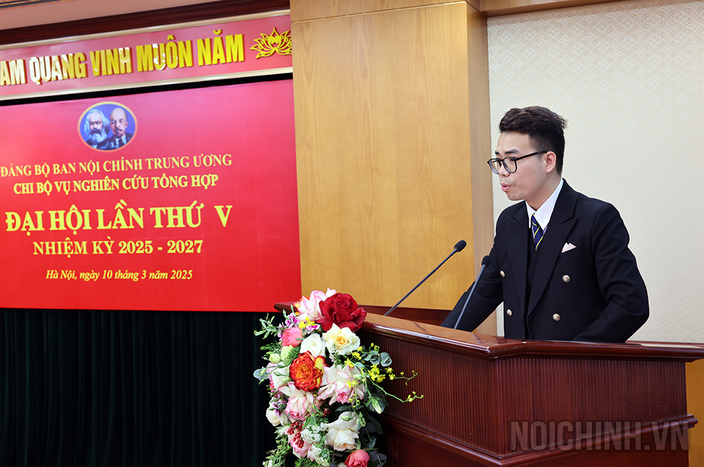 Đồng chí Nguyễn Anh Dũng, Chuyên viên