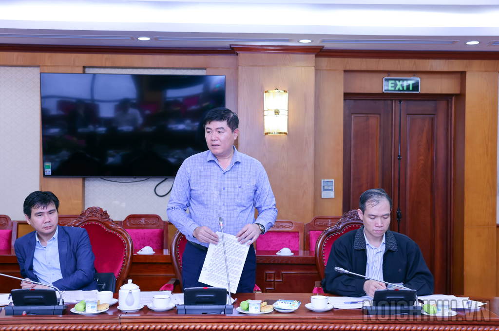 Đồng chí Nguyễn Thanh Từng, Chánh Văn phòng Viện Kiểm sát nhân dân tối cao, Tổ phó Tổ Biên tập xây dựng Đề án phát biểu