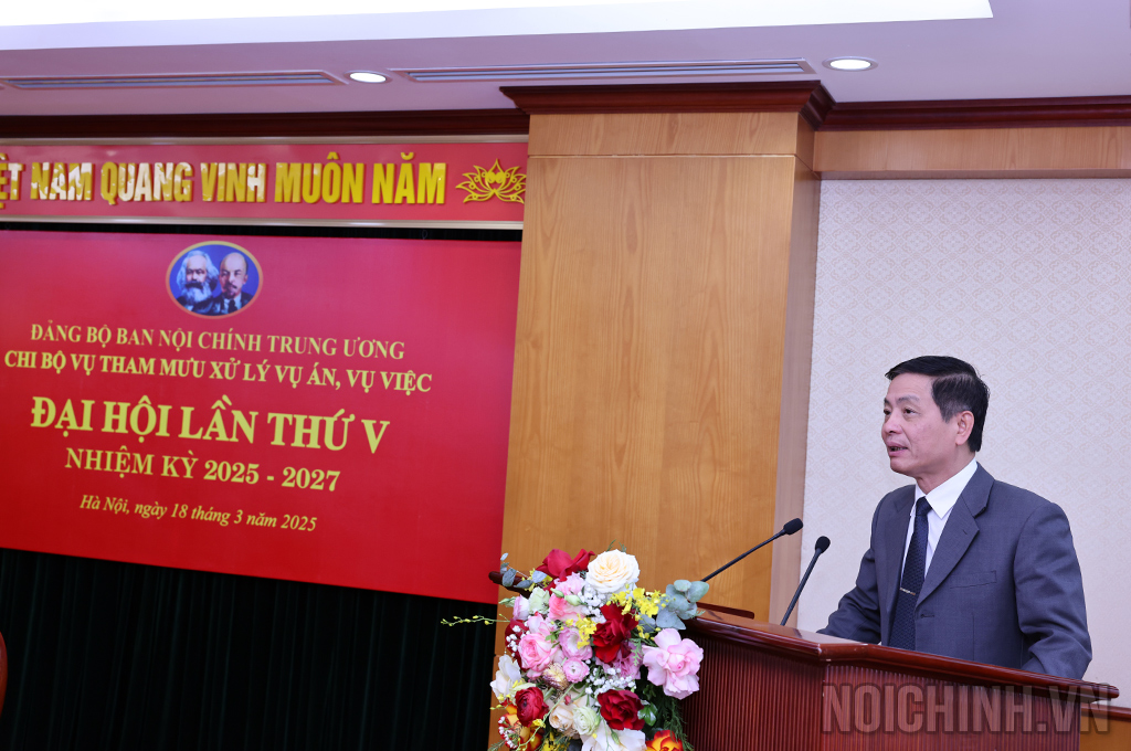 Đồng chí Nguyễn Đại Nghĩa, Ủy viên Ban Thường vụ Đảng ủy Ban Nội chính Trung ương phát biểu