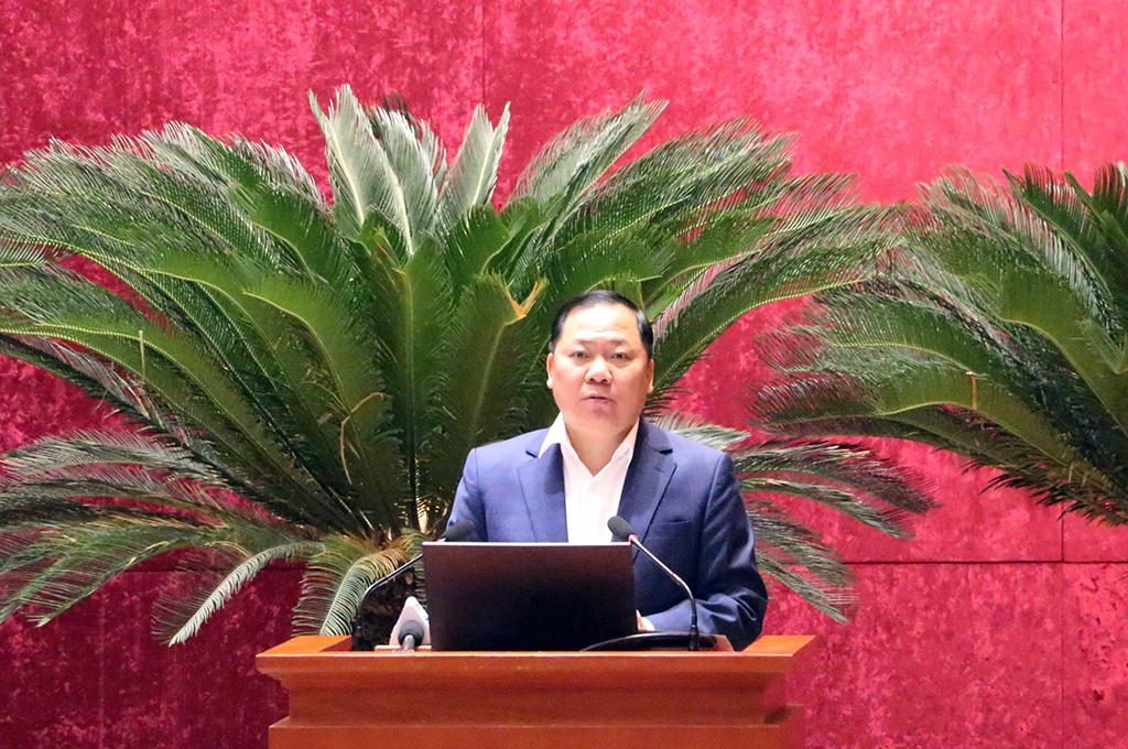 Đồng chí Nguyễn Phi Long, Ủy viên dự Trung ương Đảng, Bí thư Tỉnh ủy, Trưởng Ban Chỉ đạo phòng, chống tham nhũng, lãng phí, tiêu cực tỉnh phát biểu chỉ đạo tại Hội nghị