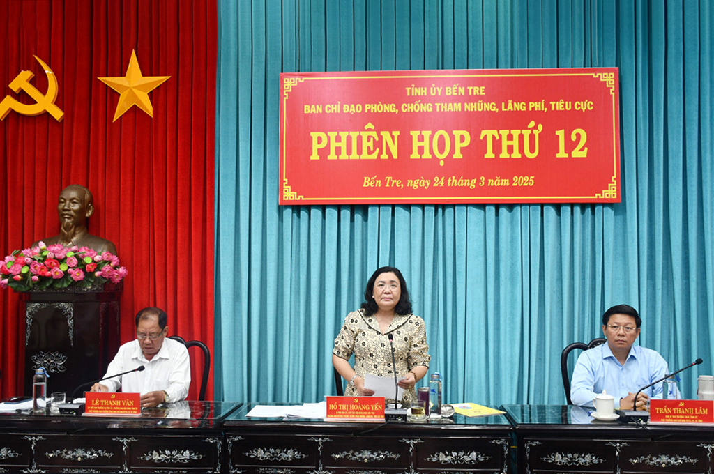 Các đồng chí chủ trì Phiên họp