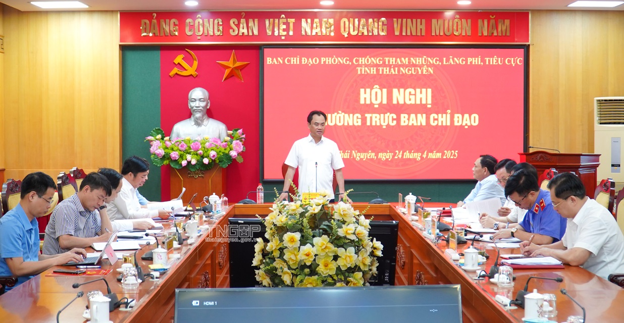 Toàn cảnh Phiên họp