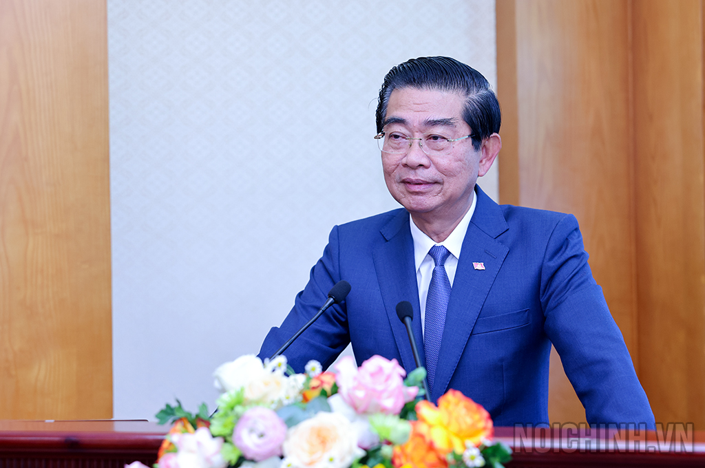 Đồng chí Võ Văn Dũng, Ủy viên Trung ương Đảng, Phó Trưởng Ban Thường trực, Bí thư Đảng ủy Ban Nội chính Trung ương phát biểu chỉ đạo Đại hội