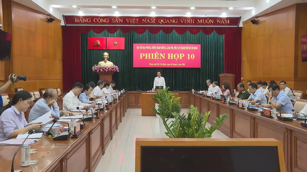 Toàn cảnh Phiên họp