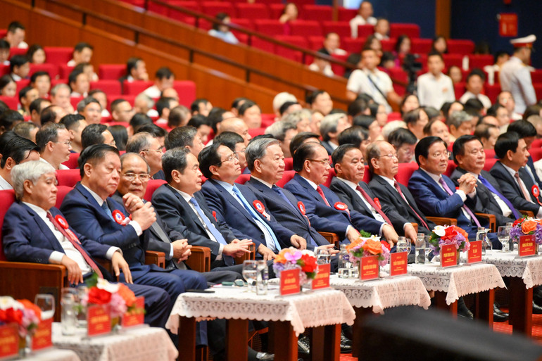 Các đại biểu dự Lễ kỷ niệm 100 năm Ngày Báo chí Cách mạng Việt Nam (21/6/1925-21/6/2025