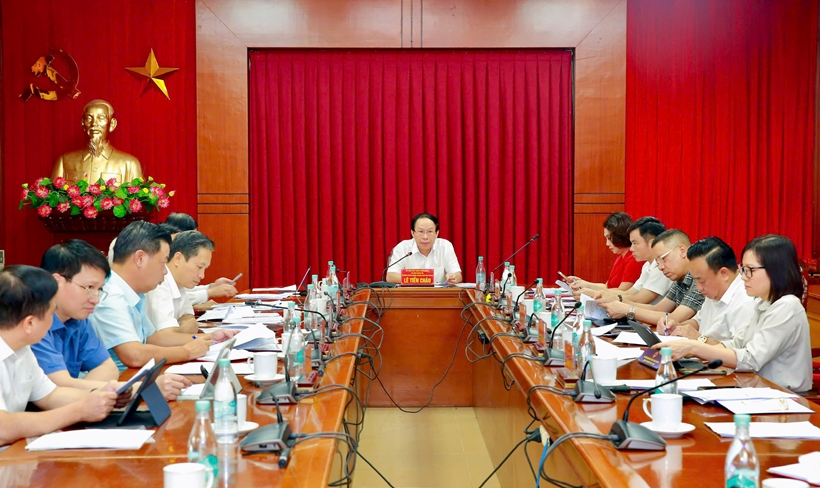 Toàn cảnh Phiên họp