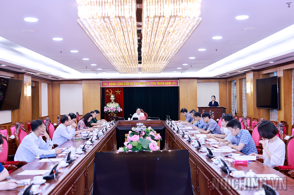 Quang cảnh Cuộc họp