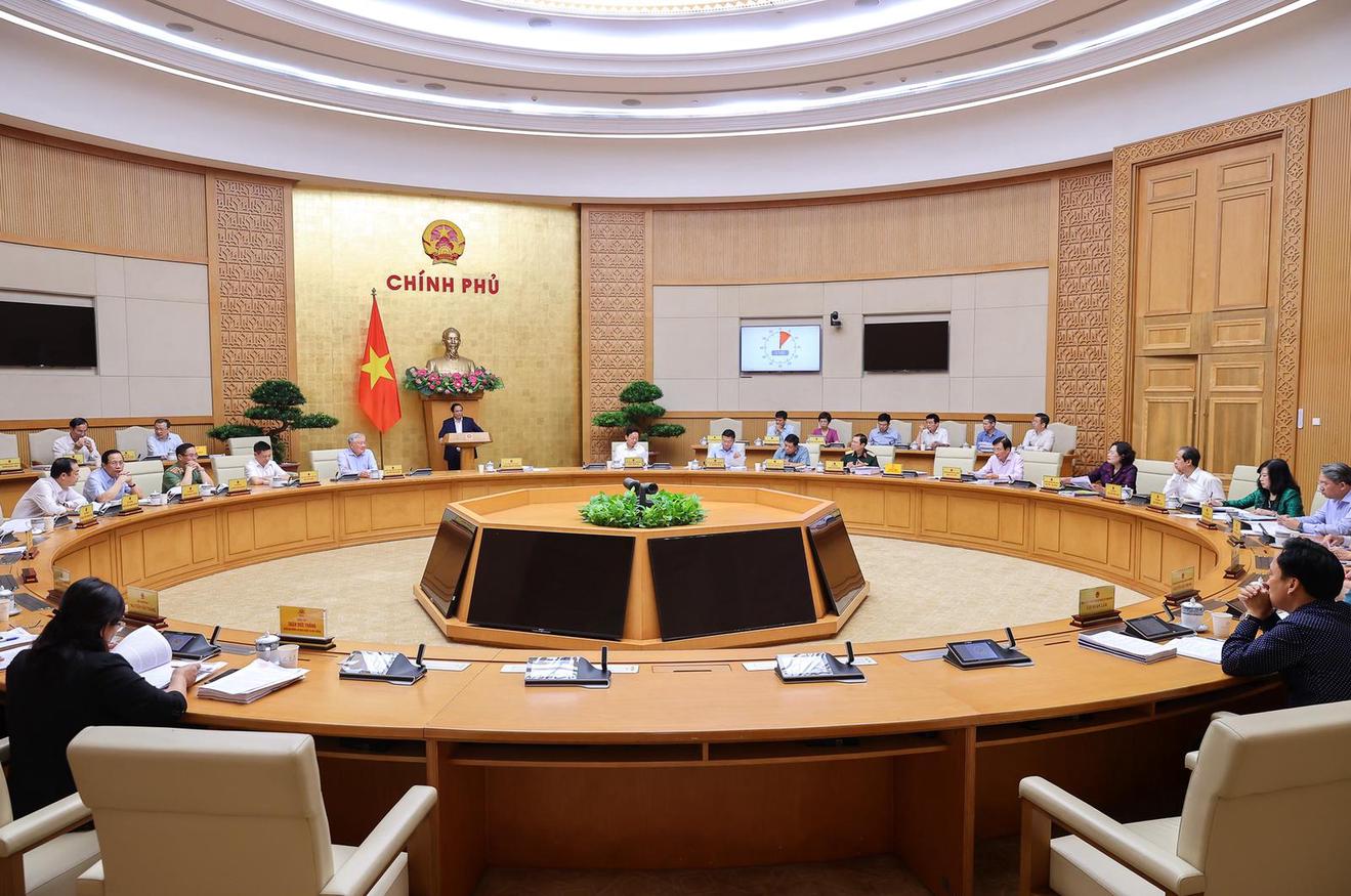 Thủ tướng Chính phủ yêu cầu giữ nghiêm kỷ luật, kỷ cương, nâng cao chất lượng xây dựng pháp luật trong thời gian tới