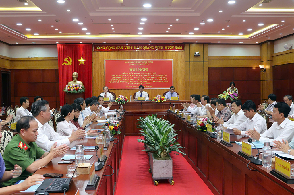 Toàn cảnh Hội nghị