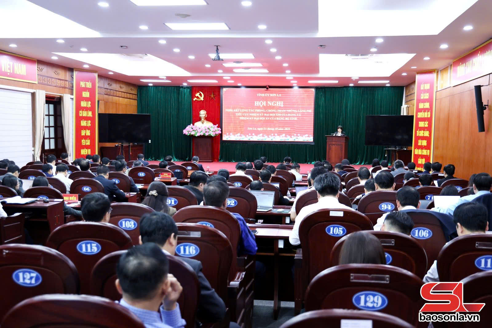 Toàn cảnh Hội nghị