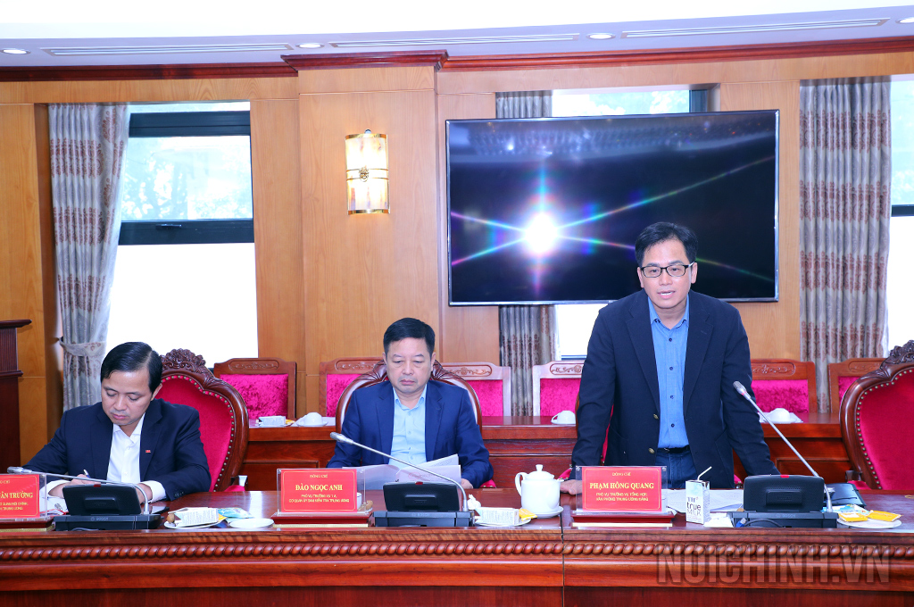 Đồng chí Phạm Hồng Quang, Phó Vụ trưởng Vụ Tổng hợp, Văn phòng Trung ương Đảng