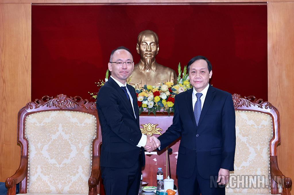 Đồng chí Nguyễn Thanh Hải, Phó Trưởng Ban Nội chính Trung ương và ông Chinone Koichin, Cố vấn trưởng Dự án JICA tại buổi tiếp