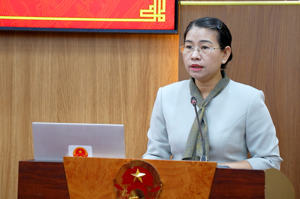 Đồng chí Trương Thị Linh, Ủy viên Ban Thường vụ Tỉnh ủy,  Trưởng Ban Nội chính Tỉnh ủy phát biểu 