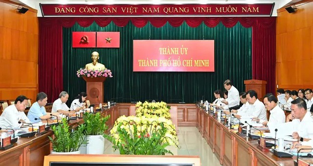 Toàn cảnh Phiên họp