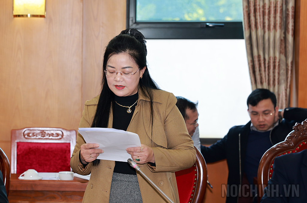 Đồng chí Lý Thị Mai Hương, Phó Vụ trưởng Vụ Dân chủ và cơ quan Nhà nước, Ban Tuyên giáo và Dân vận Trung ương