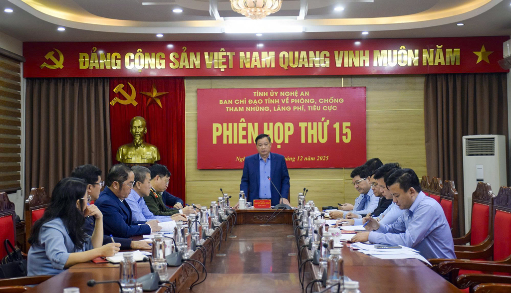 Toàn cảnh Phiên họp