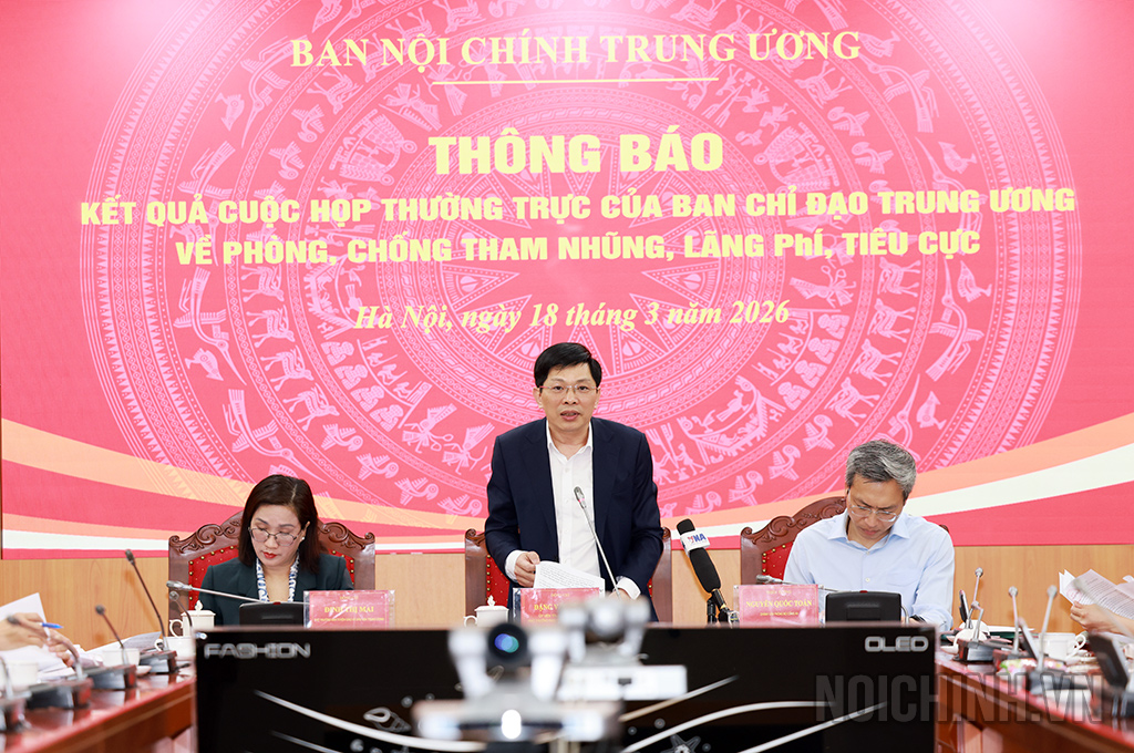 Đồng chí Đặng Văn Dũng, Ủy viên Trung ương Đảng, Phó Trưởng Ban Nội chính Trung ương thông tin một số nội dung cốt lõi của Cuộc họp