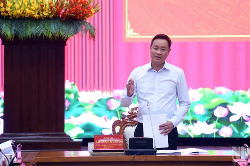  Đông chí Lê Ngọc Quang, Ủy viên Trung ương Đảng, Bí thư Thanh ủy, Trưởng Ban Chỉ đạo phát biểu tại Phiên họp