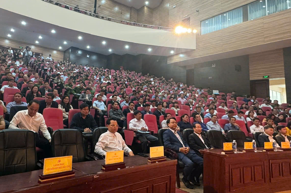 Các đại biểu tham dự Hội nghị tập huấn